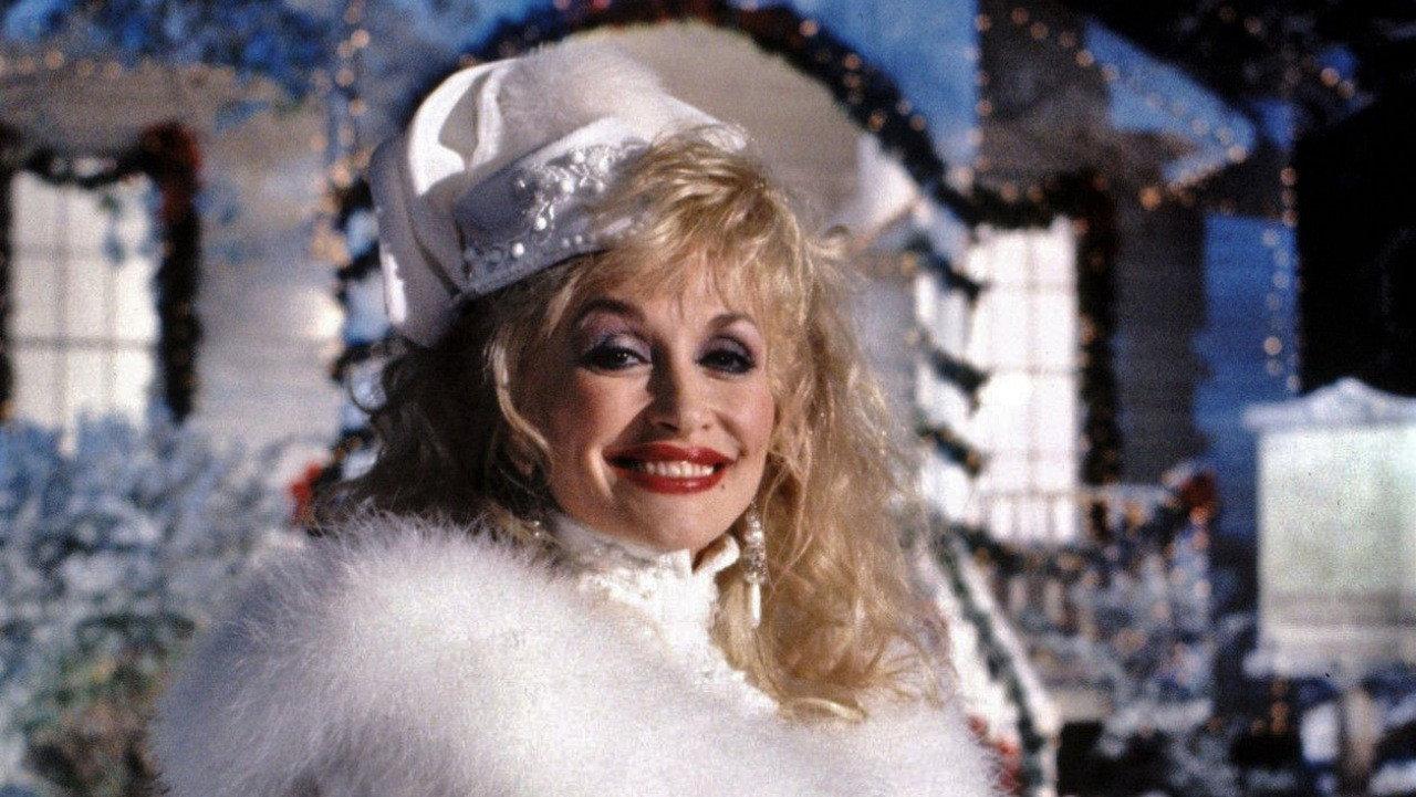 Dolly Parton... Christmas at Home 1990 movie scene
