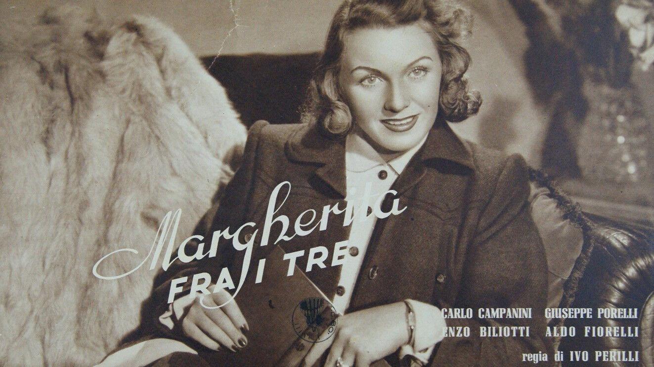 Margherita fra i tre 1942 movie scene