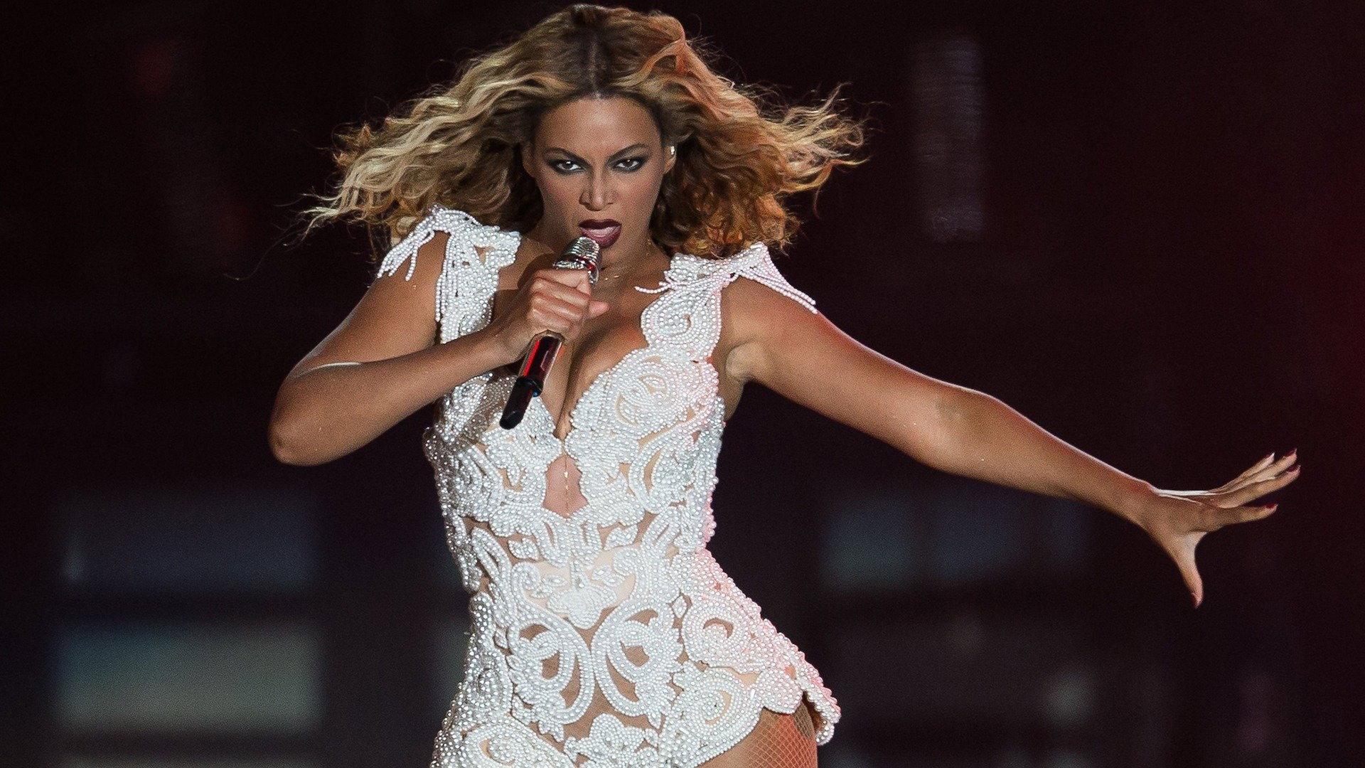 Beyonce: Fierce and Fabulous 2014 movie scene