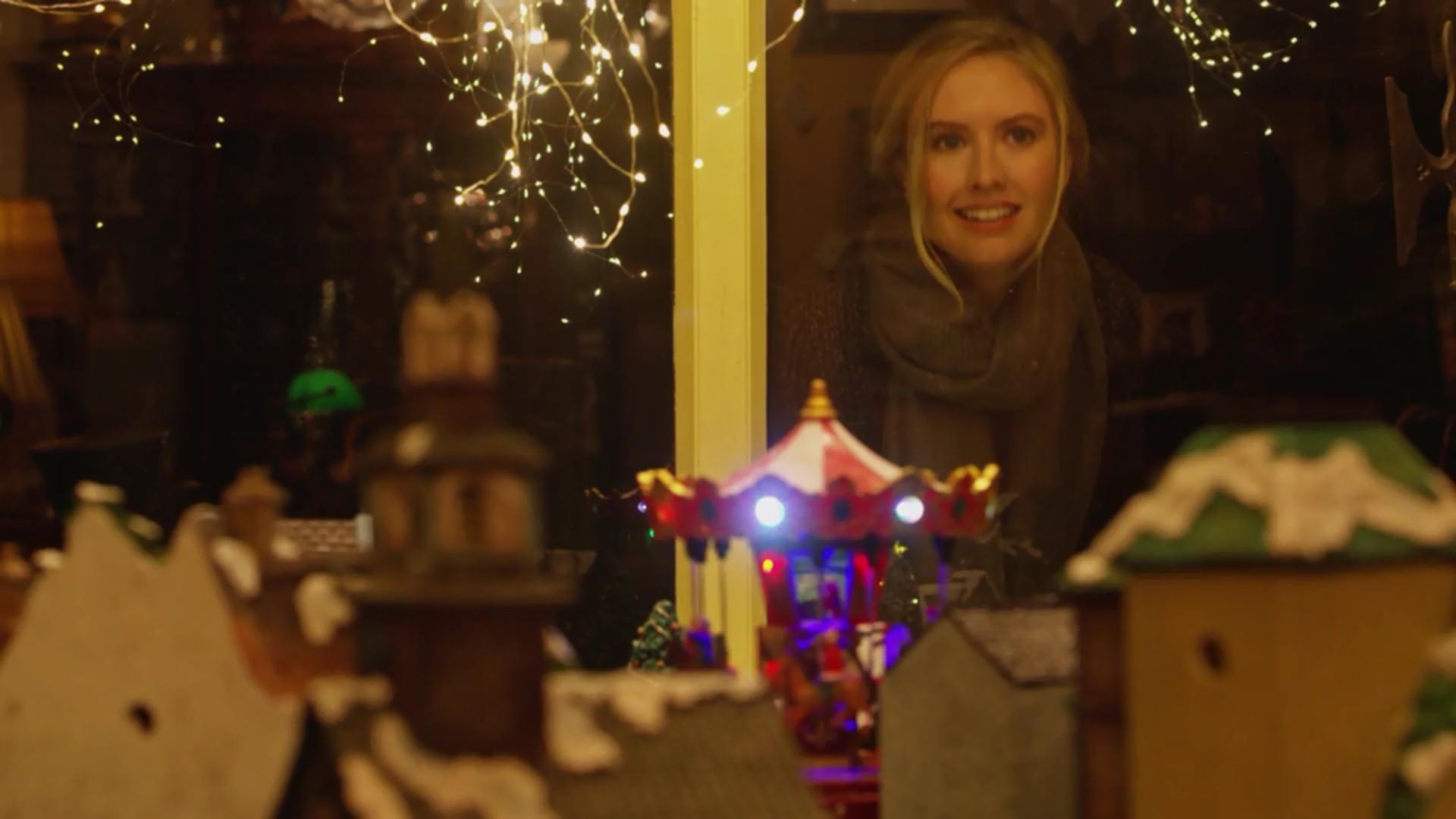 Christmas Perfection 2018 movie scene