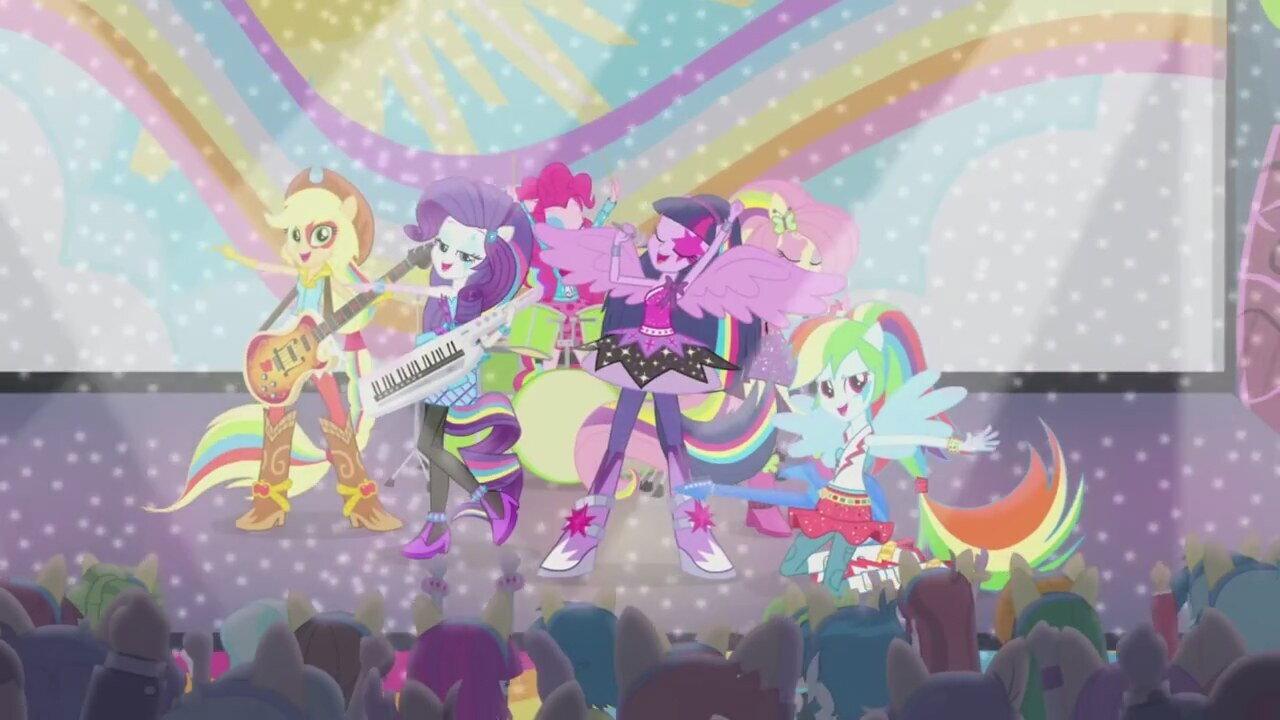 Shake Your Tail 2014 movie scene