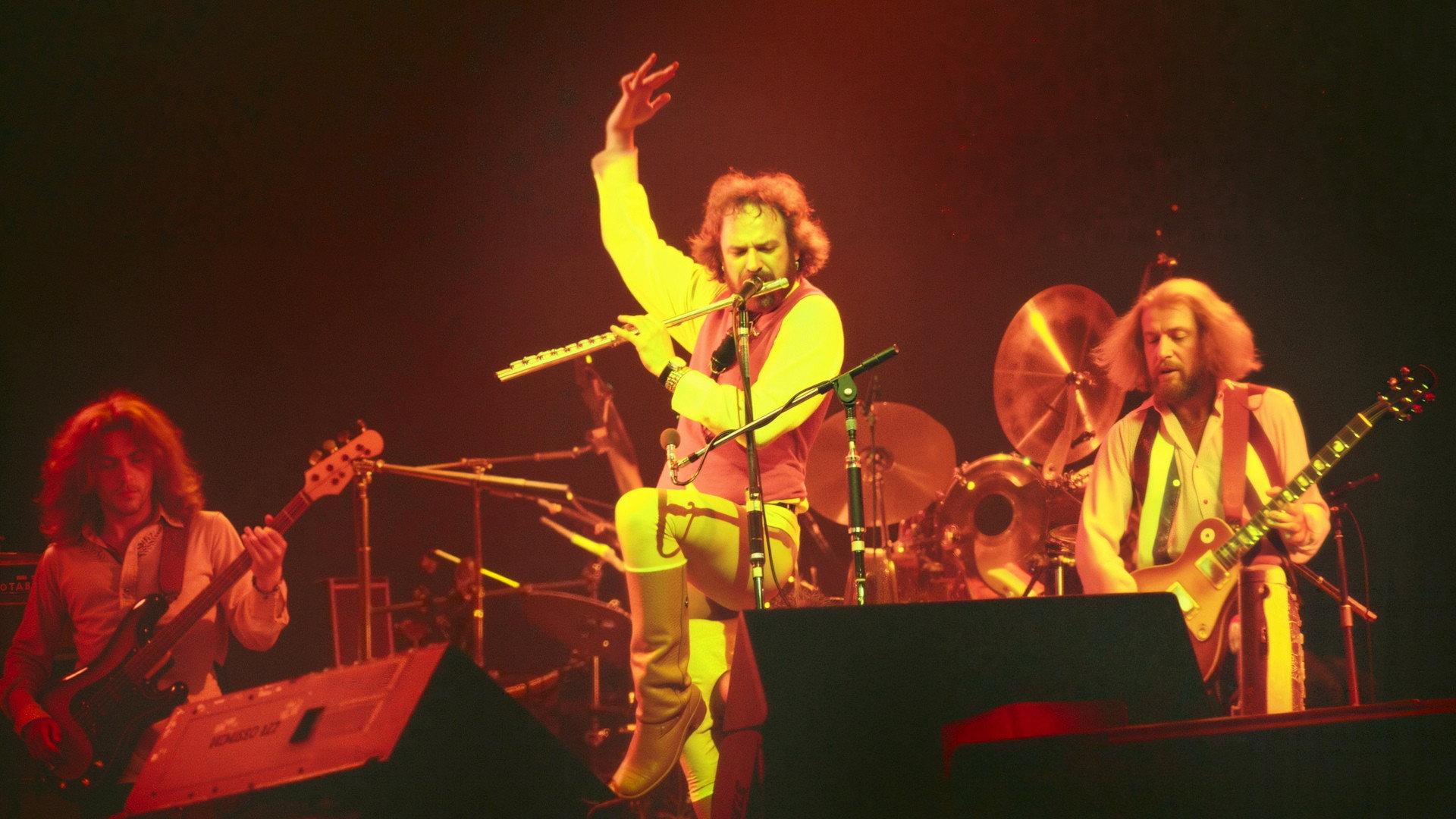 Jethro Tull - Live at the Capital Centre 1977 movie scene