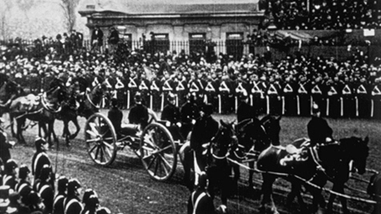 Royal regiment d’artillerie 1901 movie scene