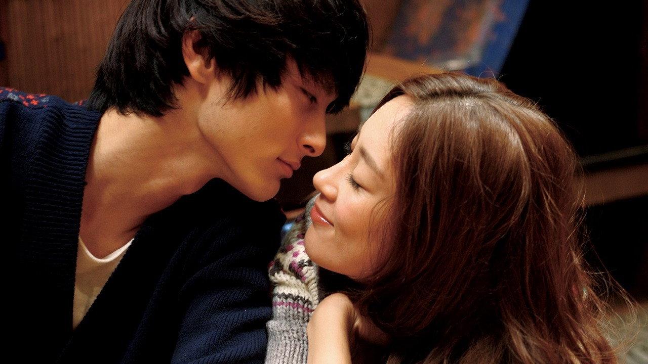Women Play Twice 2010 movie scene