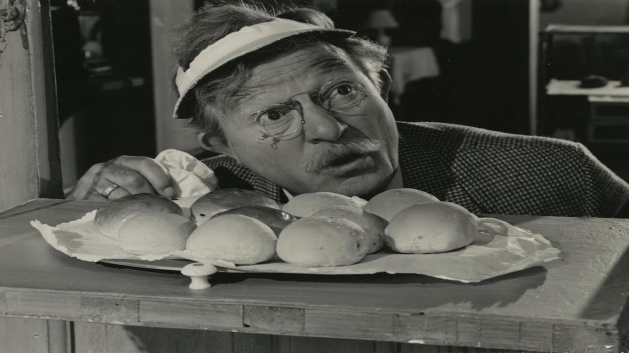 Tre finder en kro 1955 movie scene