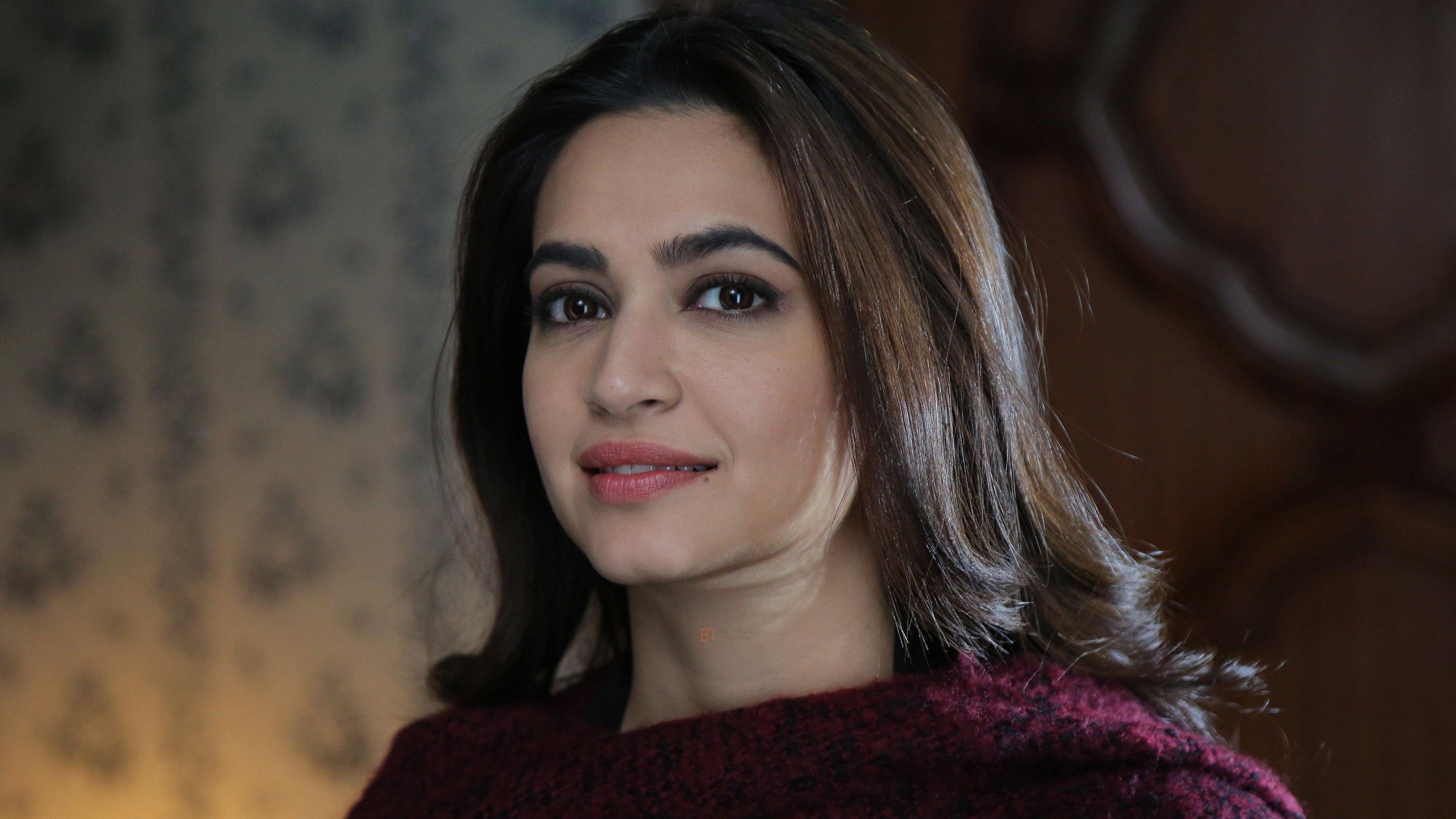 Raaz Reboot 2016 movie scene