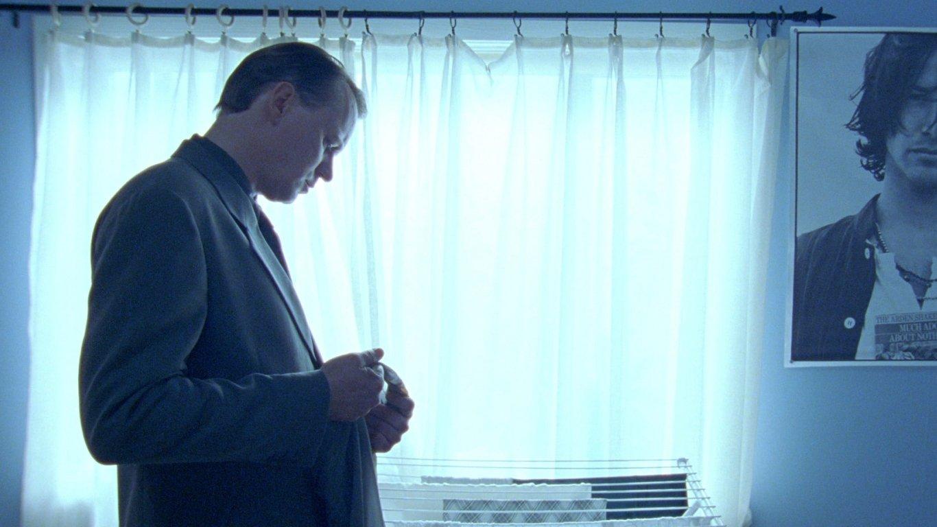Insomnia 1997 movie scene