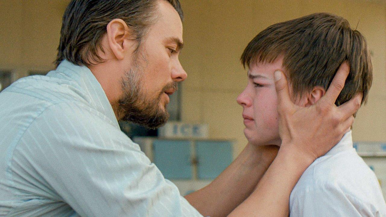 Lost in the Sun 2015 movie scene