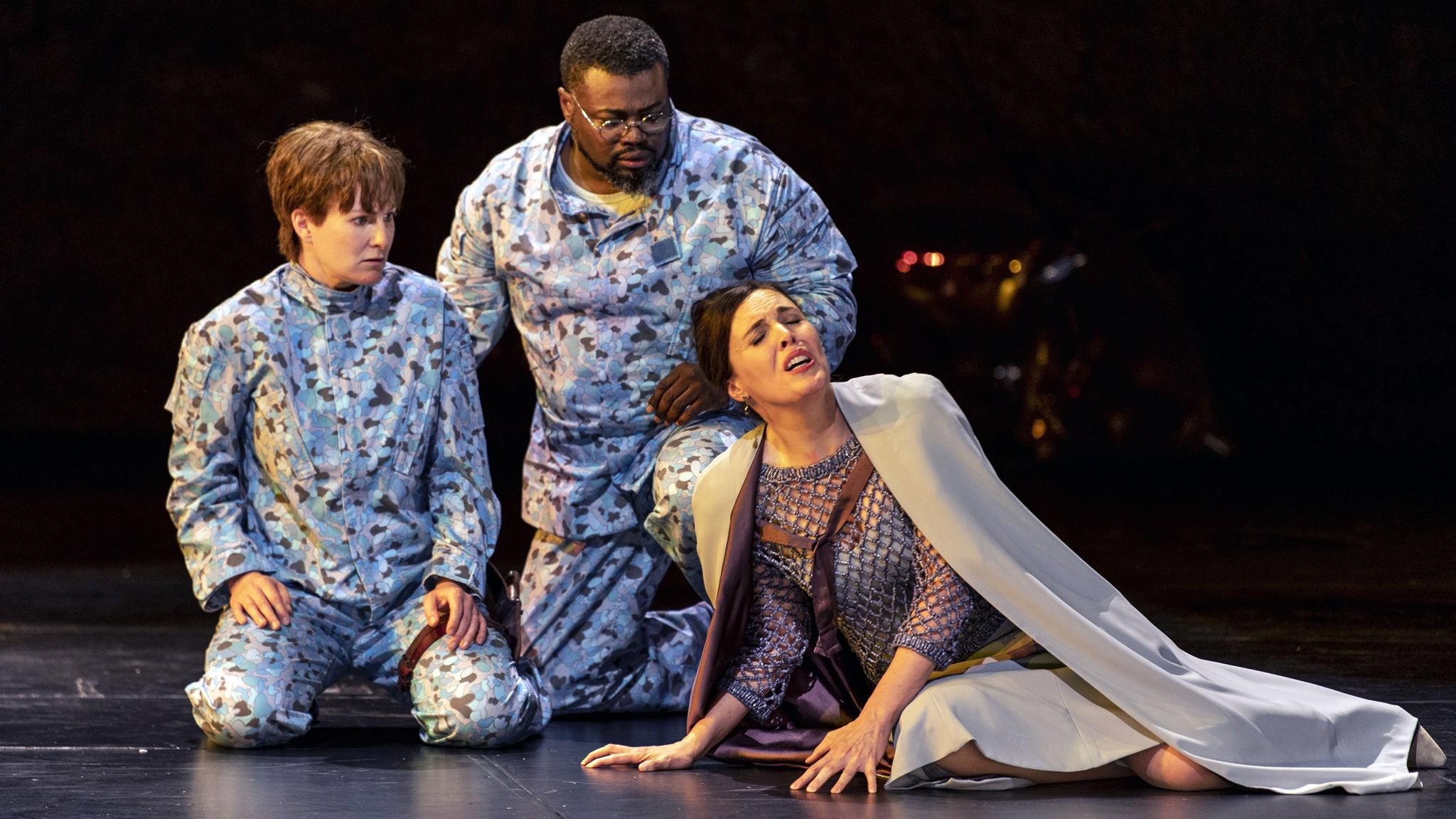 Mozart: Idomeneo 2019 movie scene