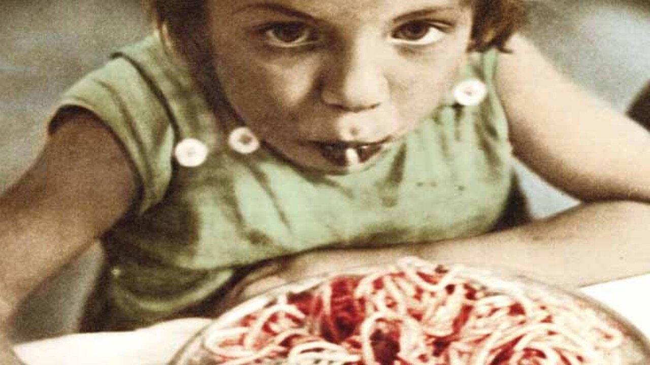 Pasta nera 2011 movie scene