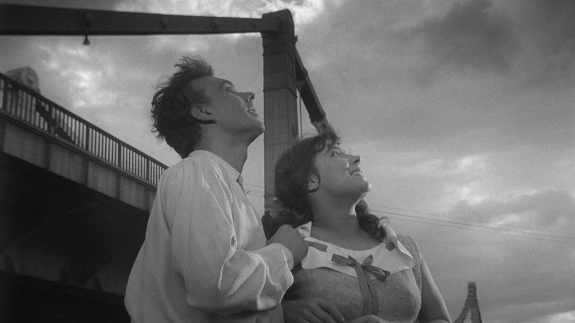 The Cranes Are Flying 1957 movie scene