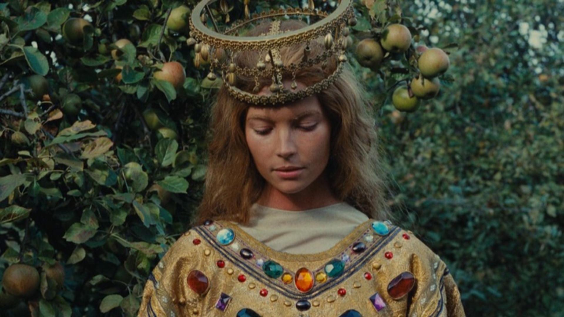 The Annunciation of Marie 1991 movie scene