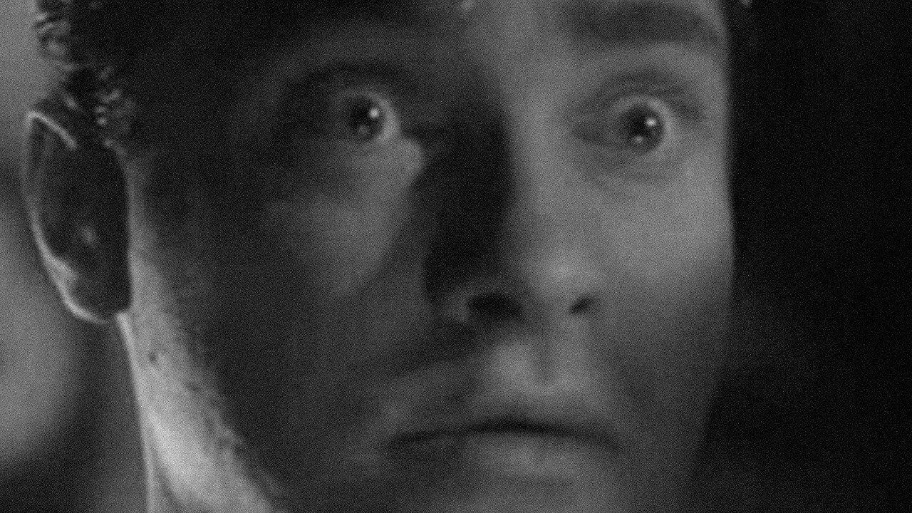 The Interrupted Journey 1949 movie scene