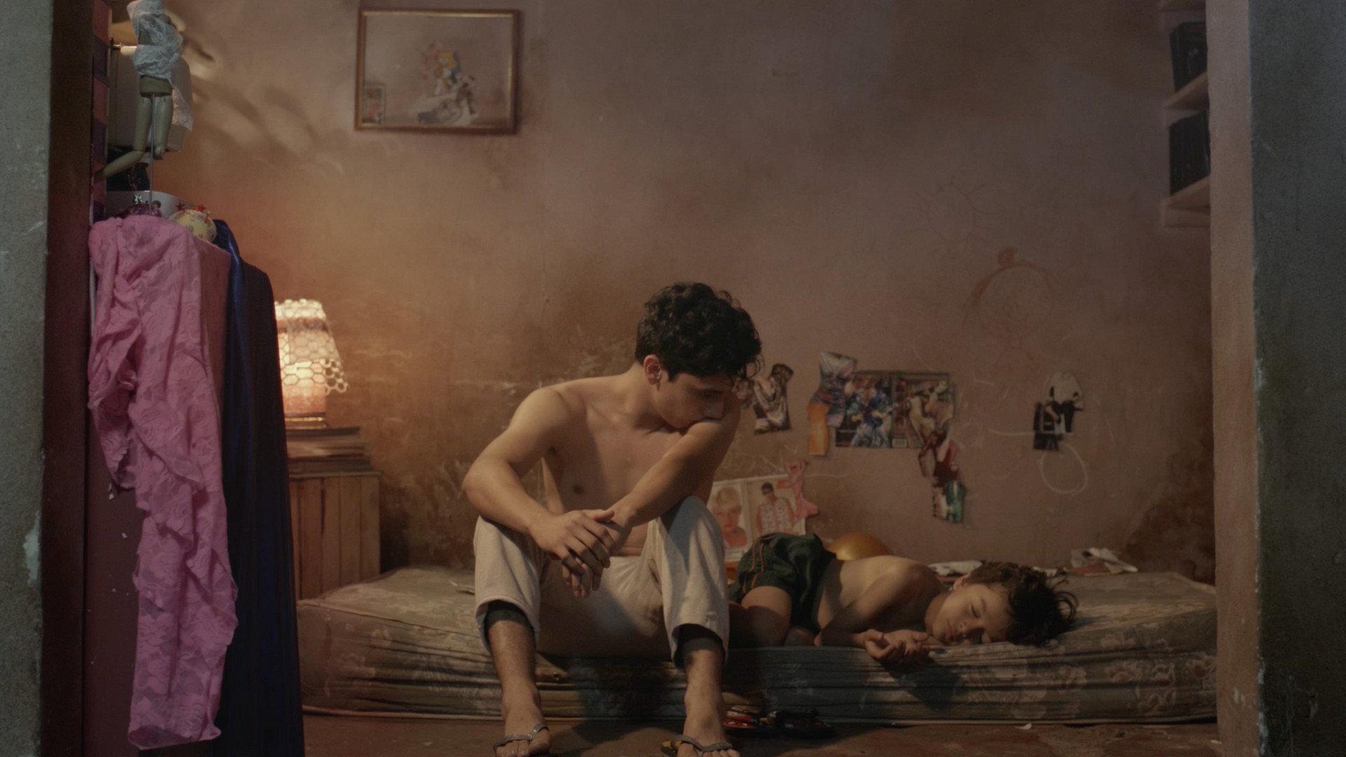 Paradise Hotel 2019 movie scene