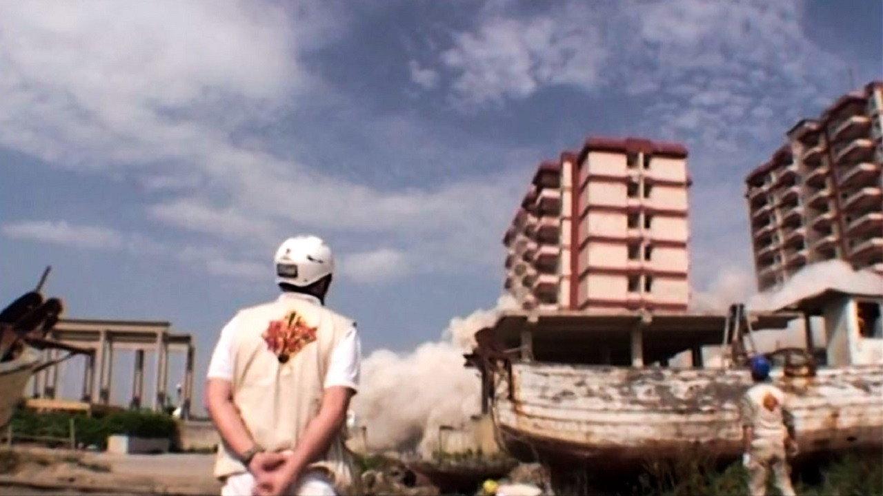 L'esplosione 2004 movie scene