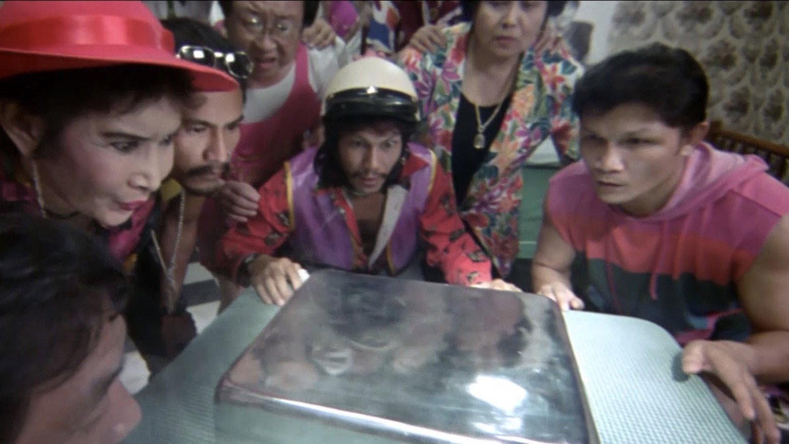 The Box 1998 movie scene