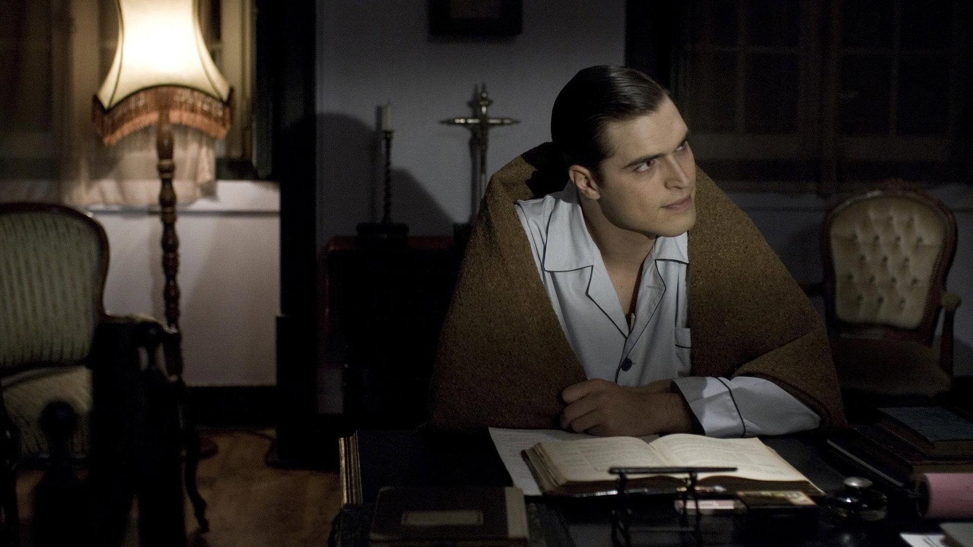 Salazar - A Vida Privada 2009 movie scene