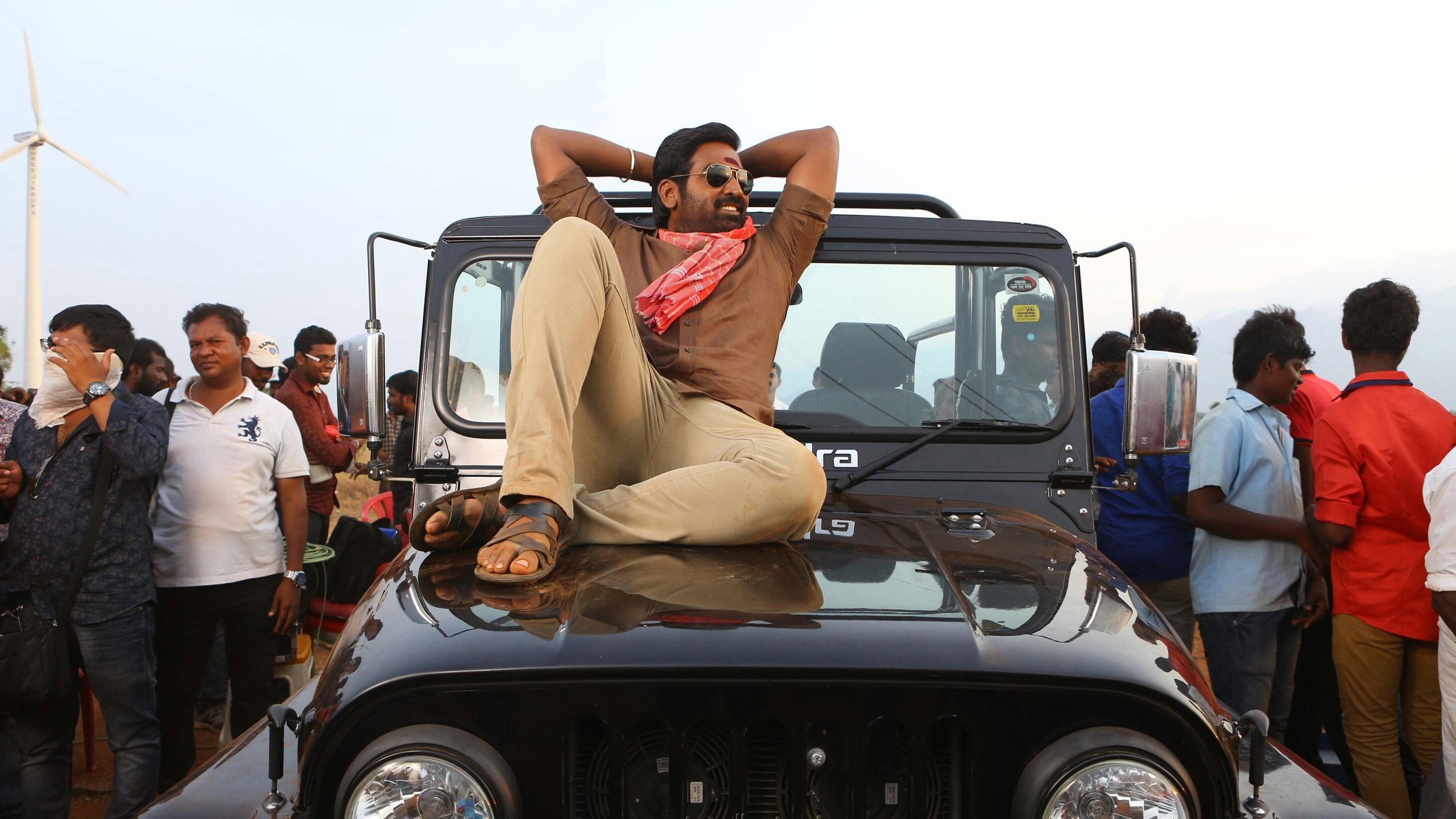 Sangathamizhan 2019 movie scene