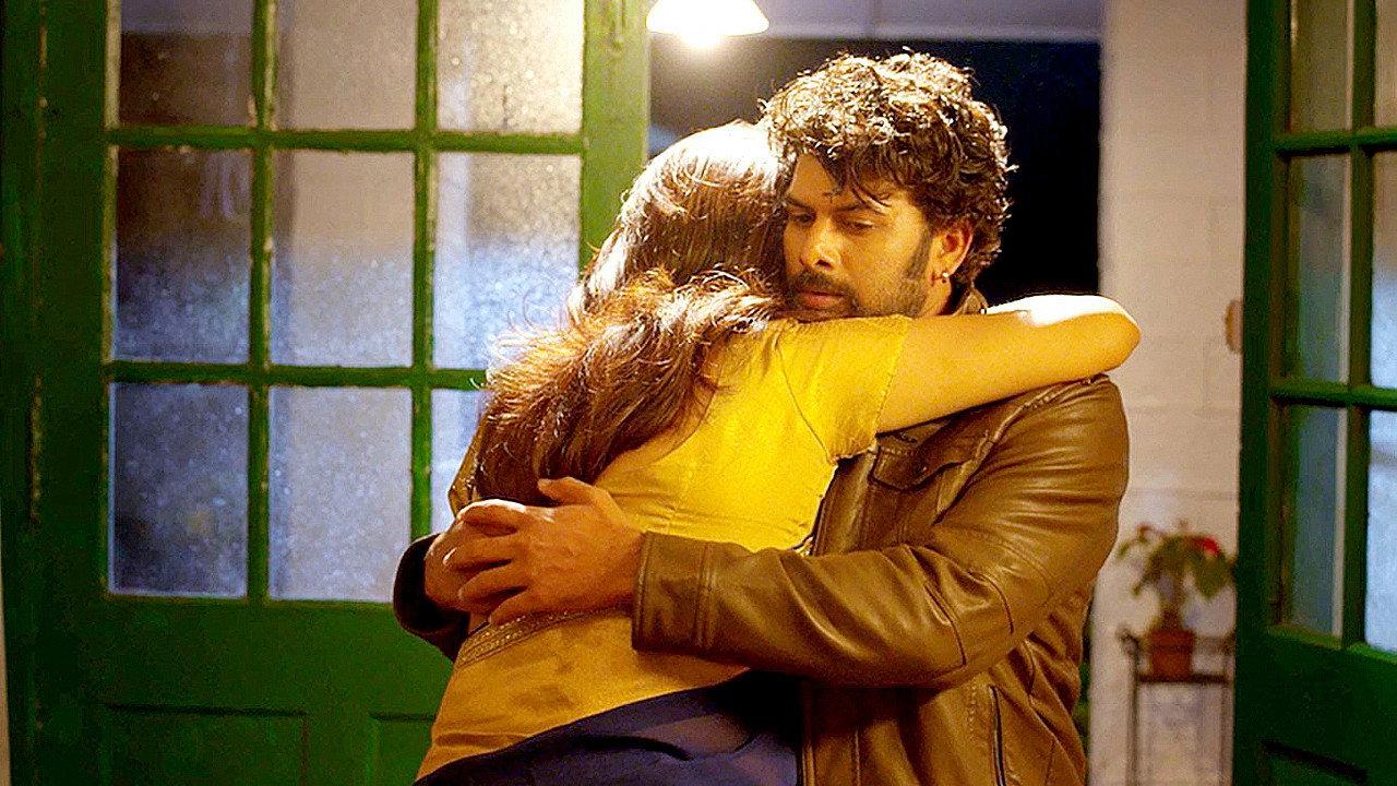 Appavum Veenjum 2015 movie scene