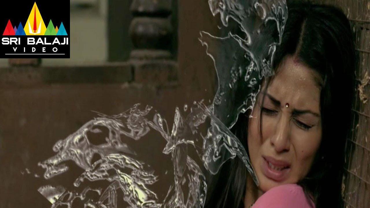 Dasa Tirigindi 2013 movie scene