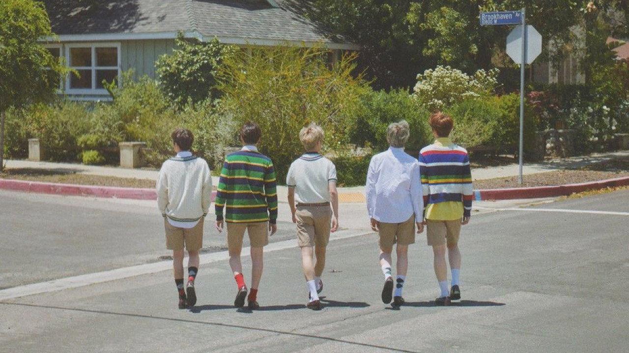 TOMORROW X TOGETHER The First Photobook H:OUR 2020 movie scene