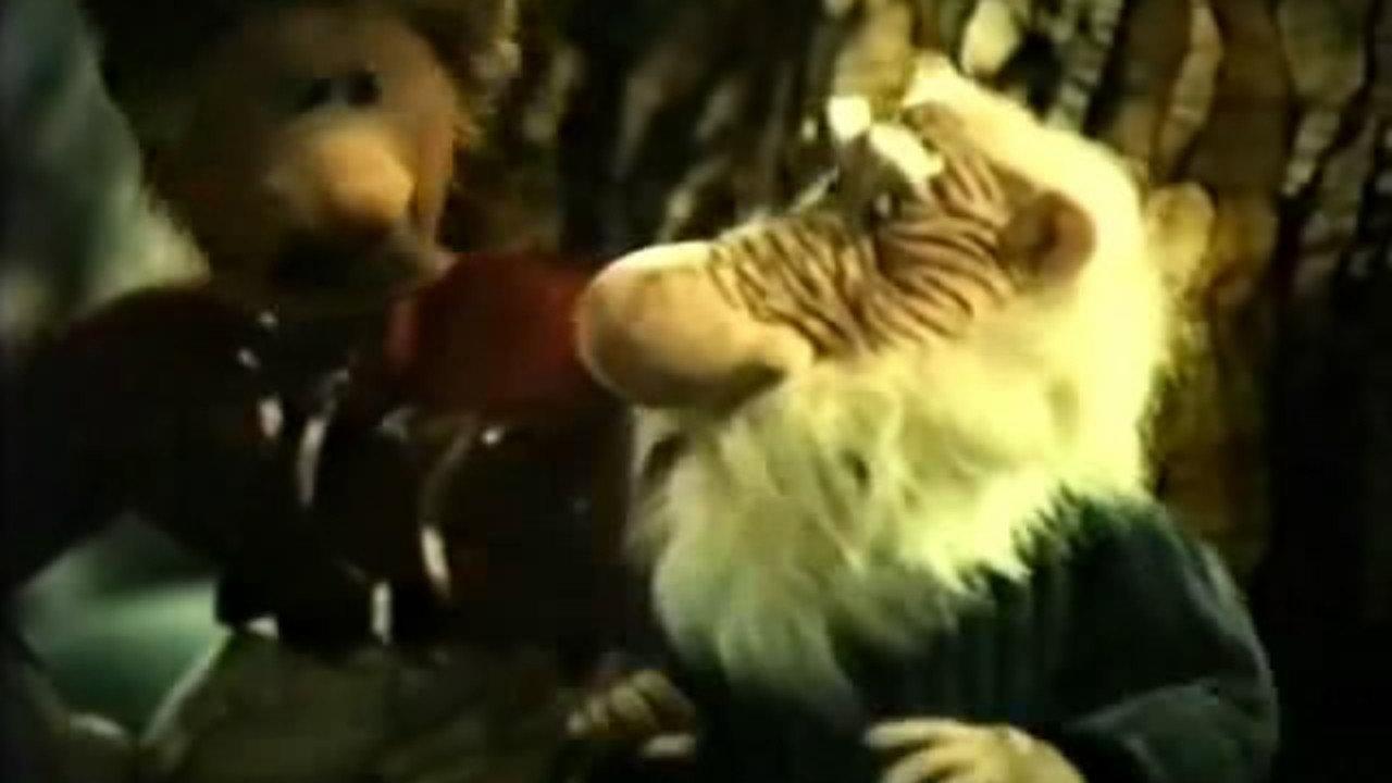 Carefully! Crucian Carp! 1987 movie scene