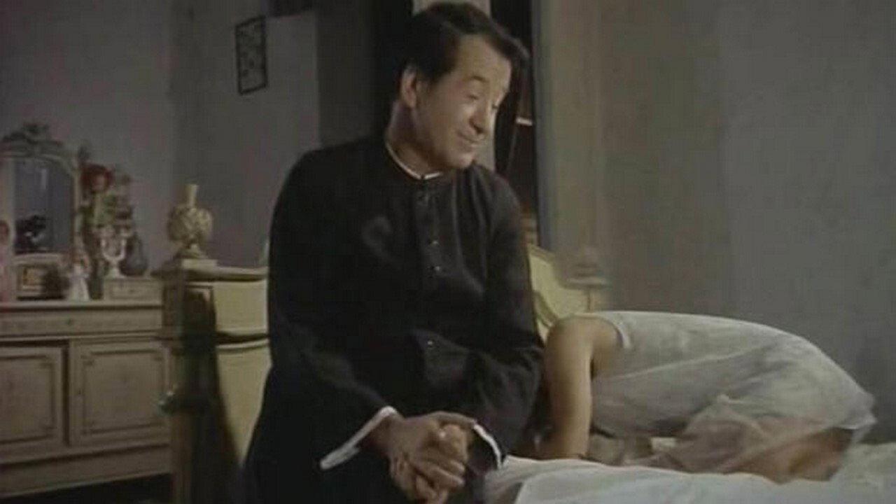 El padre Coplillas 1968 movie scene