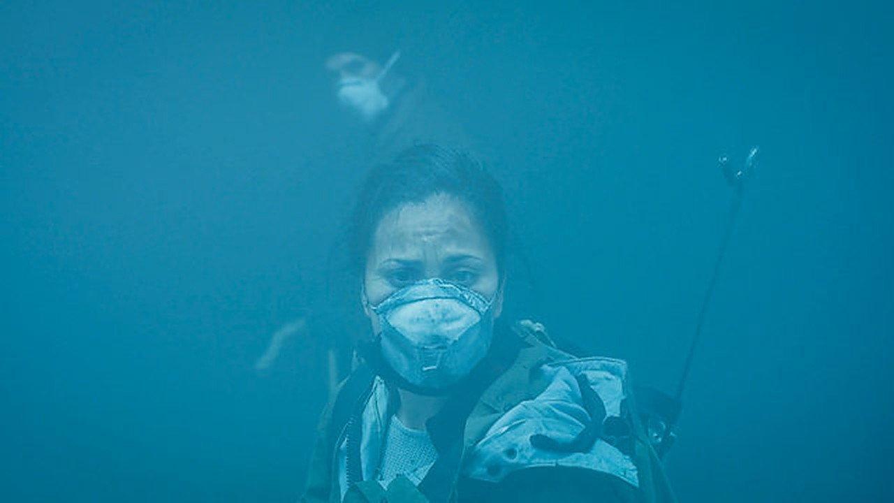 Smog 2022 movie scene