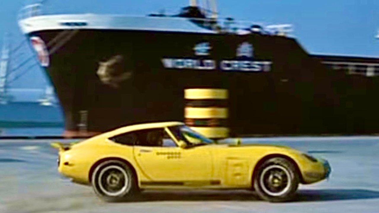 Hairpin Circus 1972 movie scene