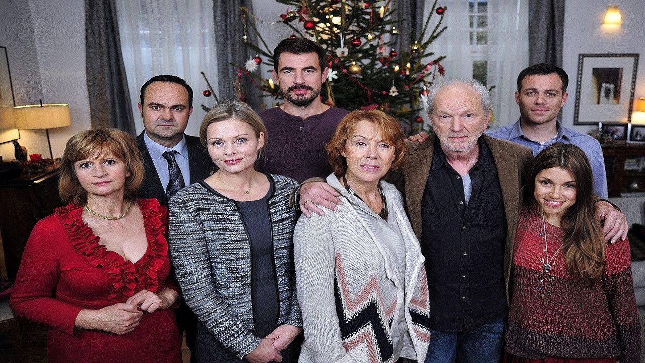 Alle unter eine Tanne 2014 movie scene