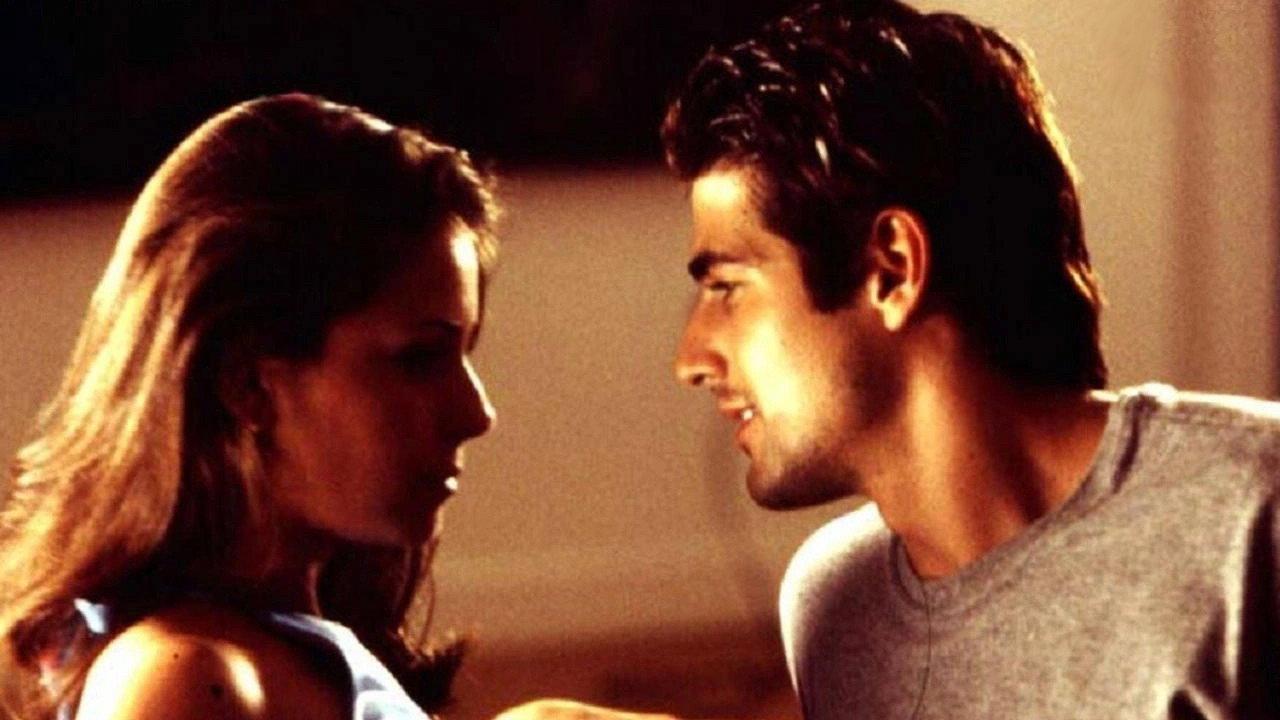 Overwhelming Women 2002 movie scene