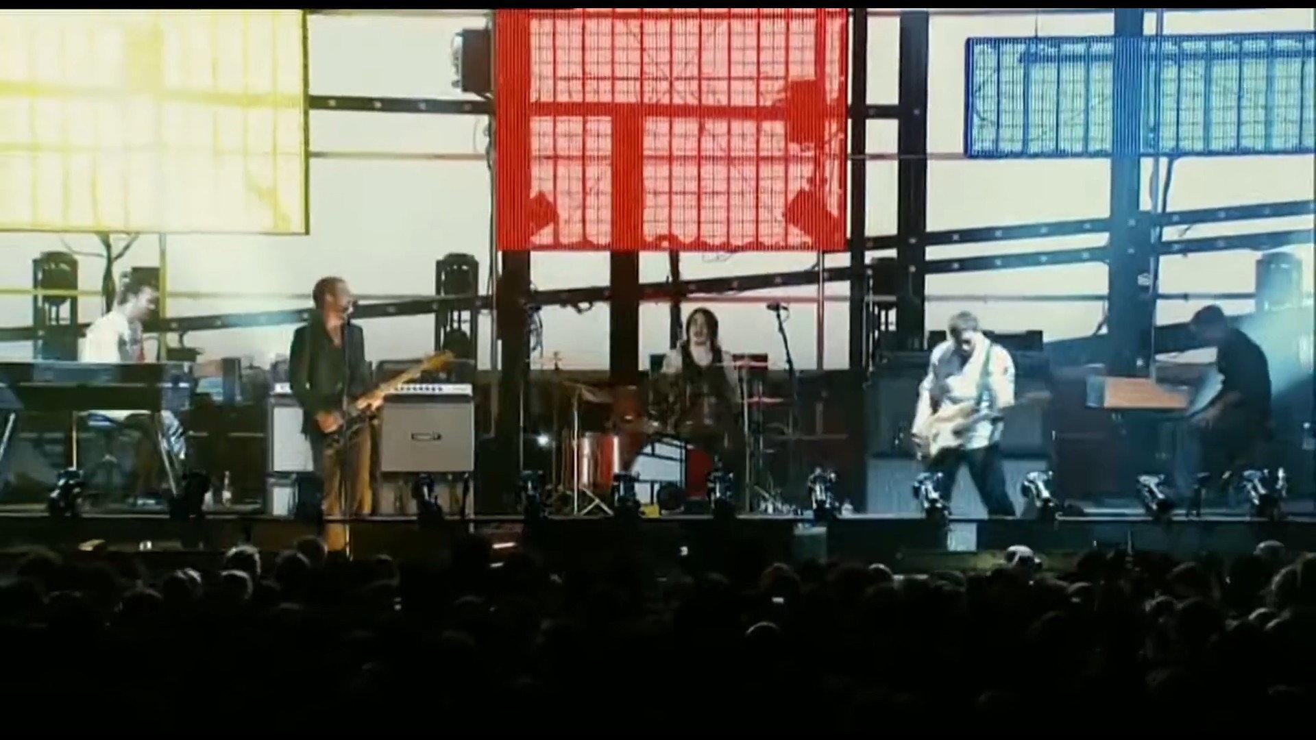 Silverchair: Across the Great Divide 2007 movie scene