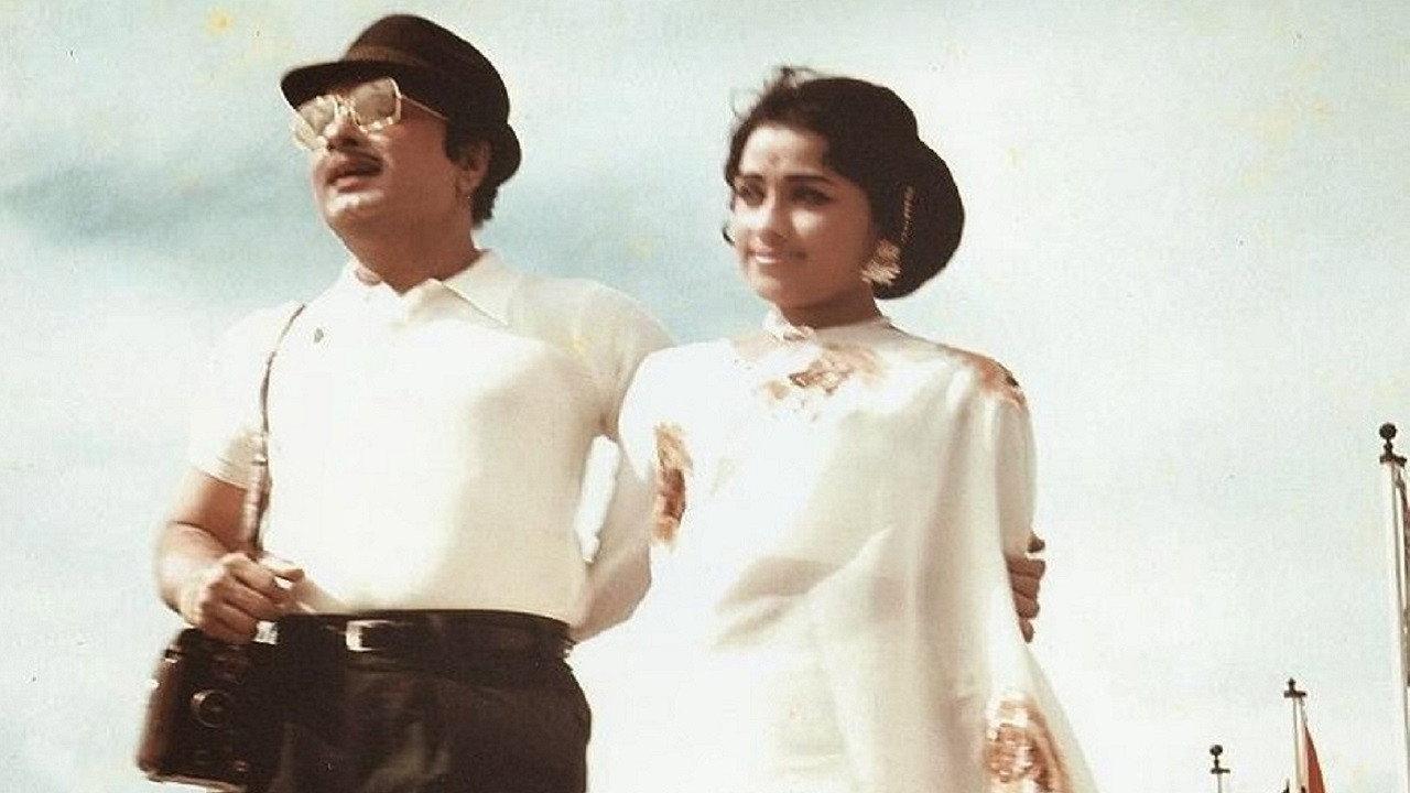 Ulagam Sutrum Valiban 1973 movie scene
