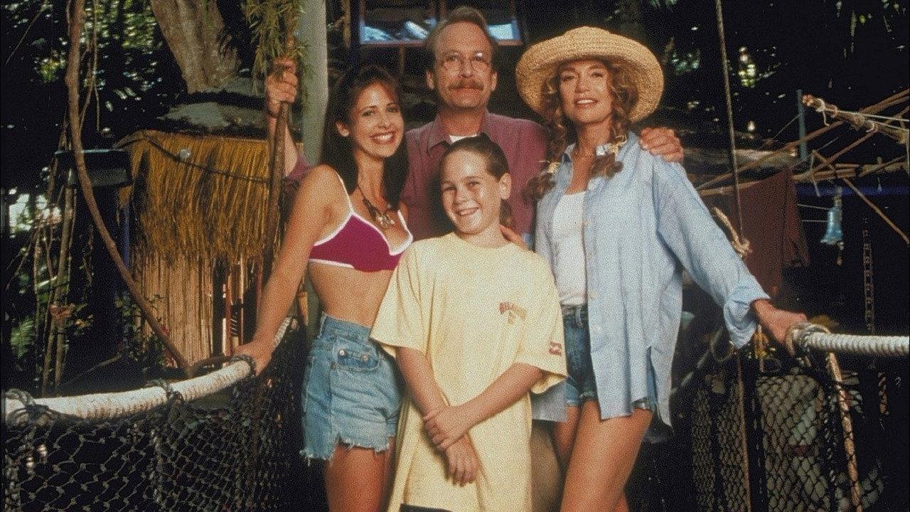 Beverly Hills Family Robinson 1997 movie scene