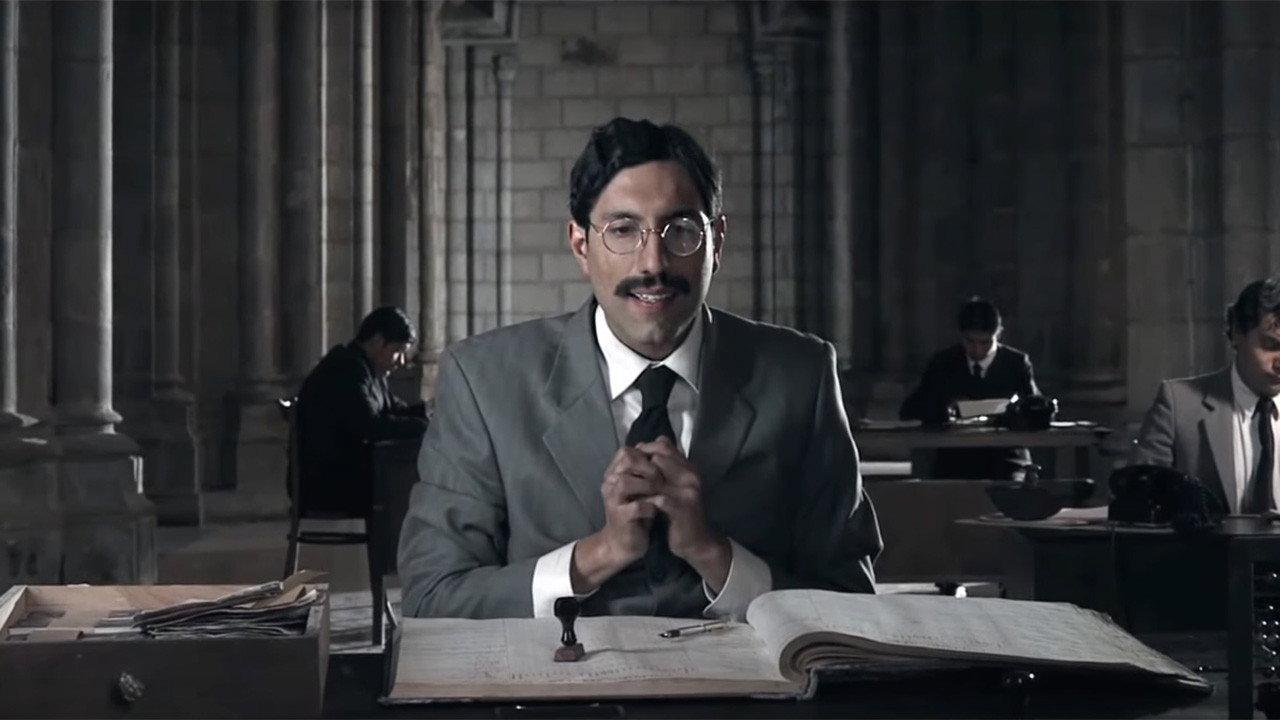 An Intimate Distance: The Law of the Swindler 2012 movie scene