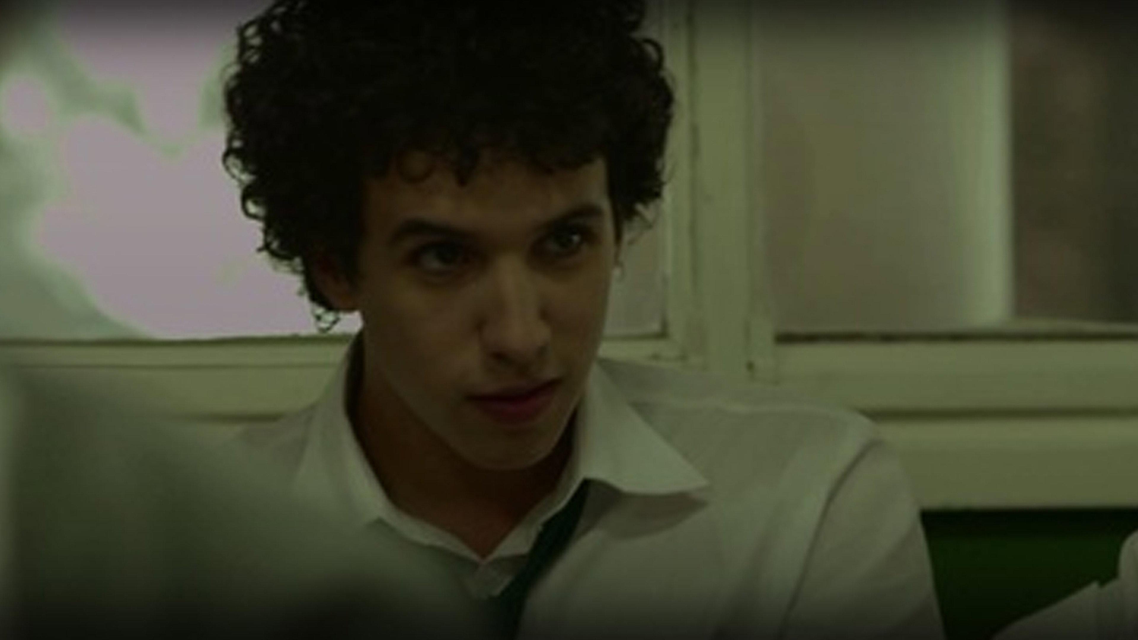 Superficies 2013 movie scene
