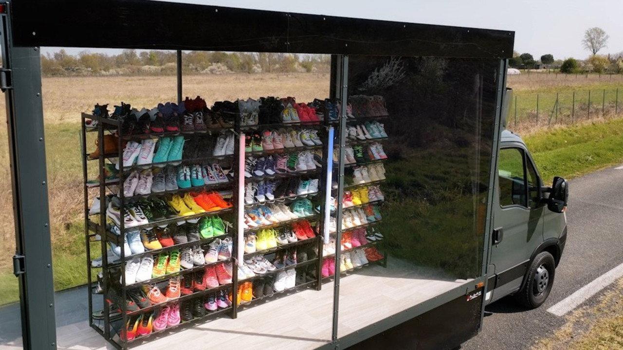 Sneakers 2022 movie scene