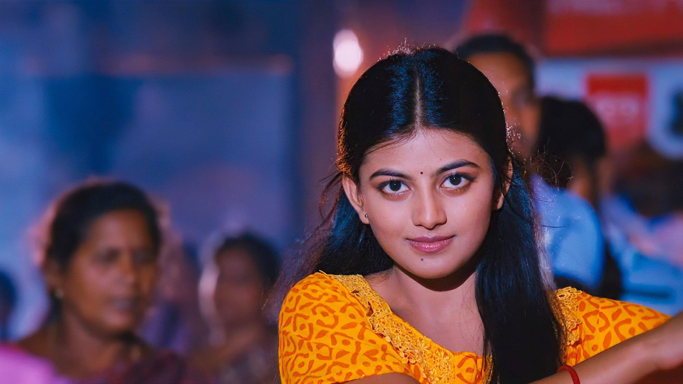 Trisha Illana Nayanthara 2015 movie scene