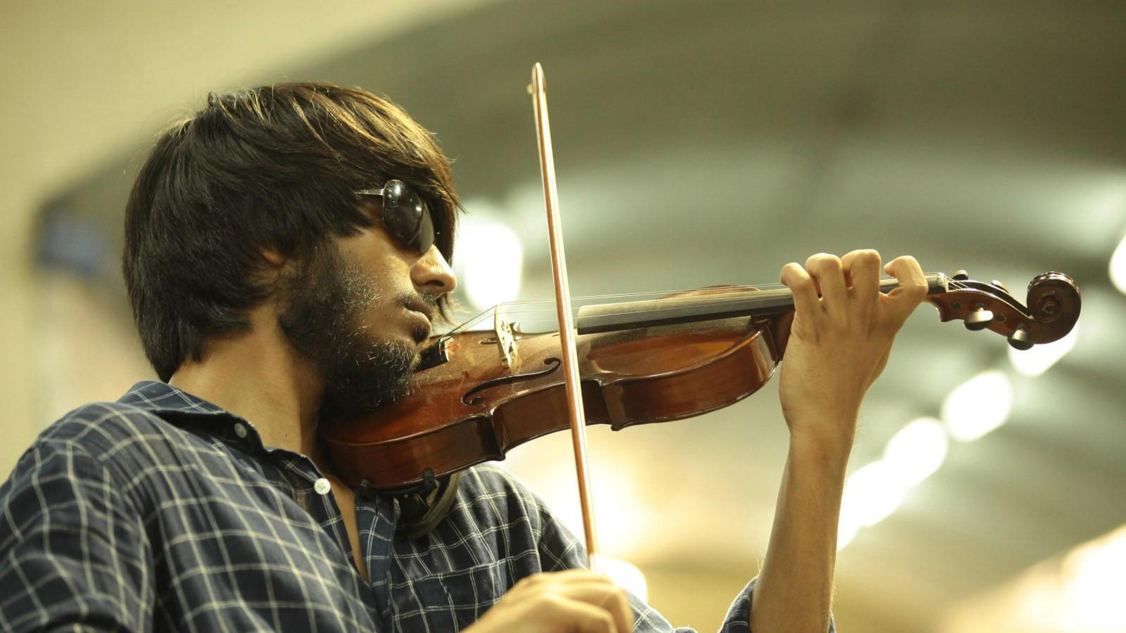 Pisaasu 2014 movie scene