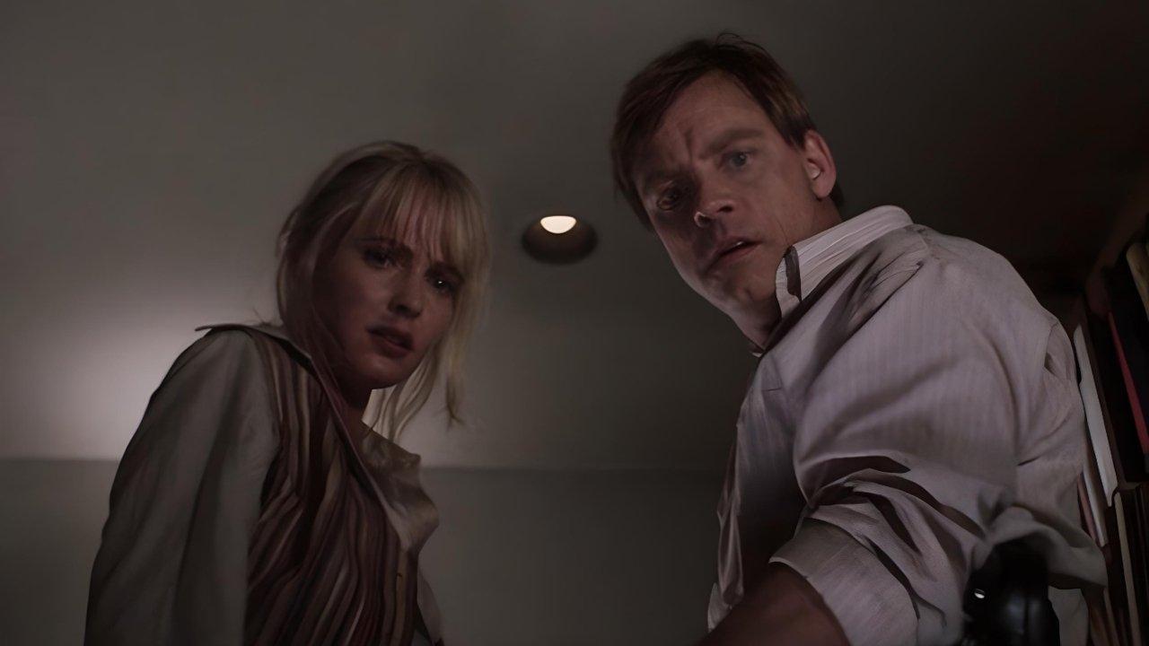 Watchers Reborn 1998 movie scene