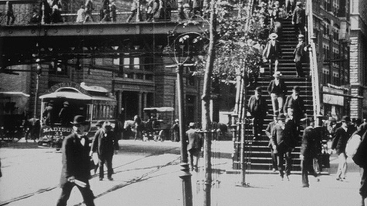 Passengers Descending from the Brooklyn Bridge 1896 movie scene