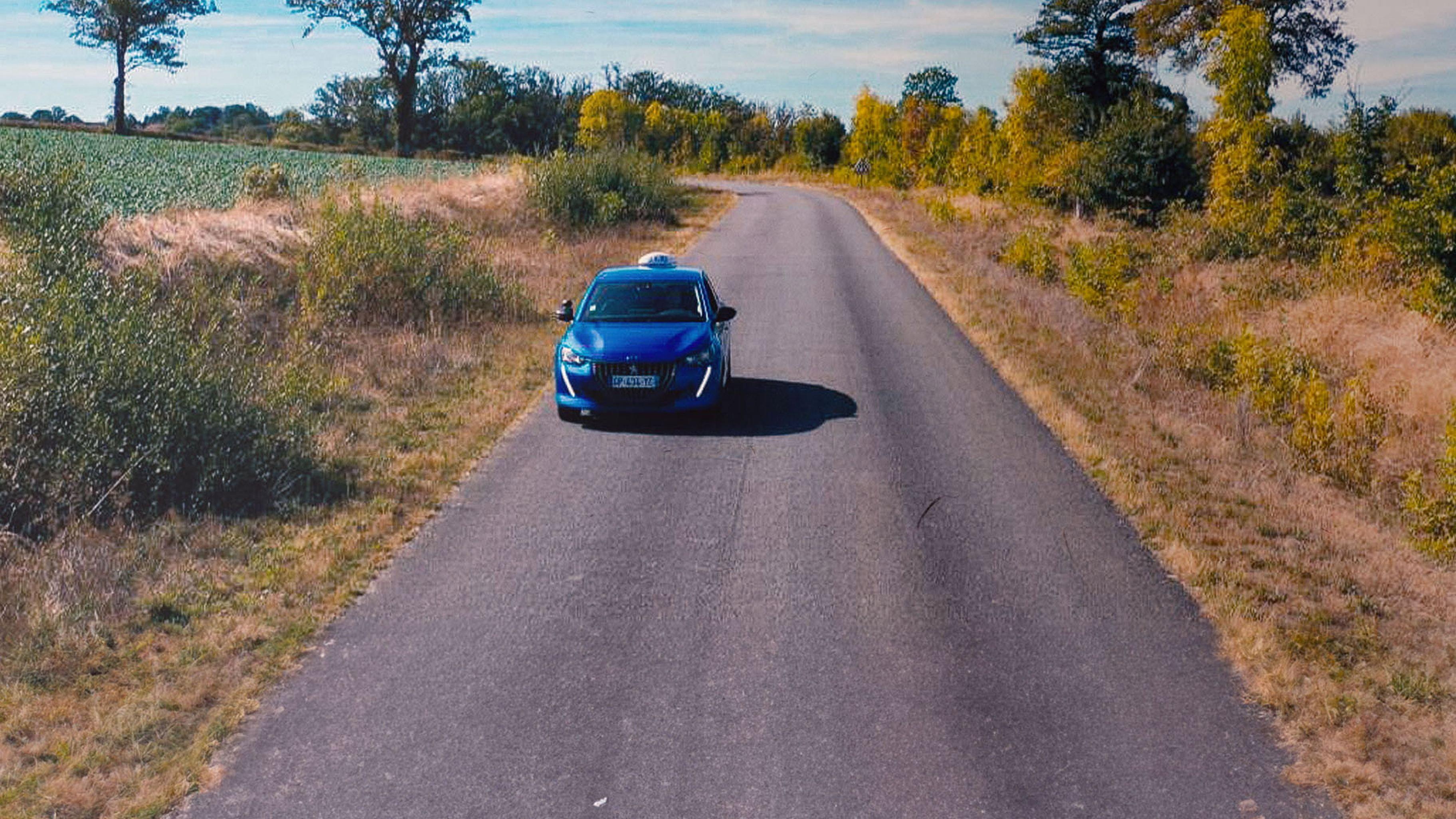 Liberté, Égalité, Permis B 2025 movie scene
