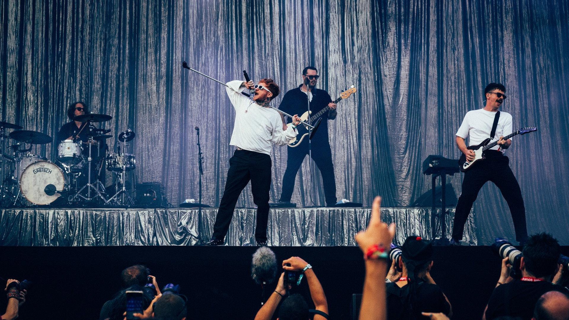 Frank Carter and the Rattlesnakes - Rock en Seine 2024 2024 movie scene