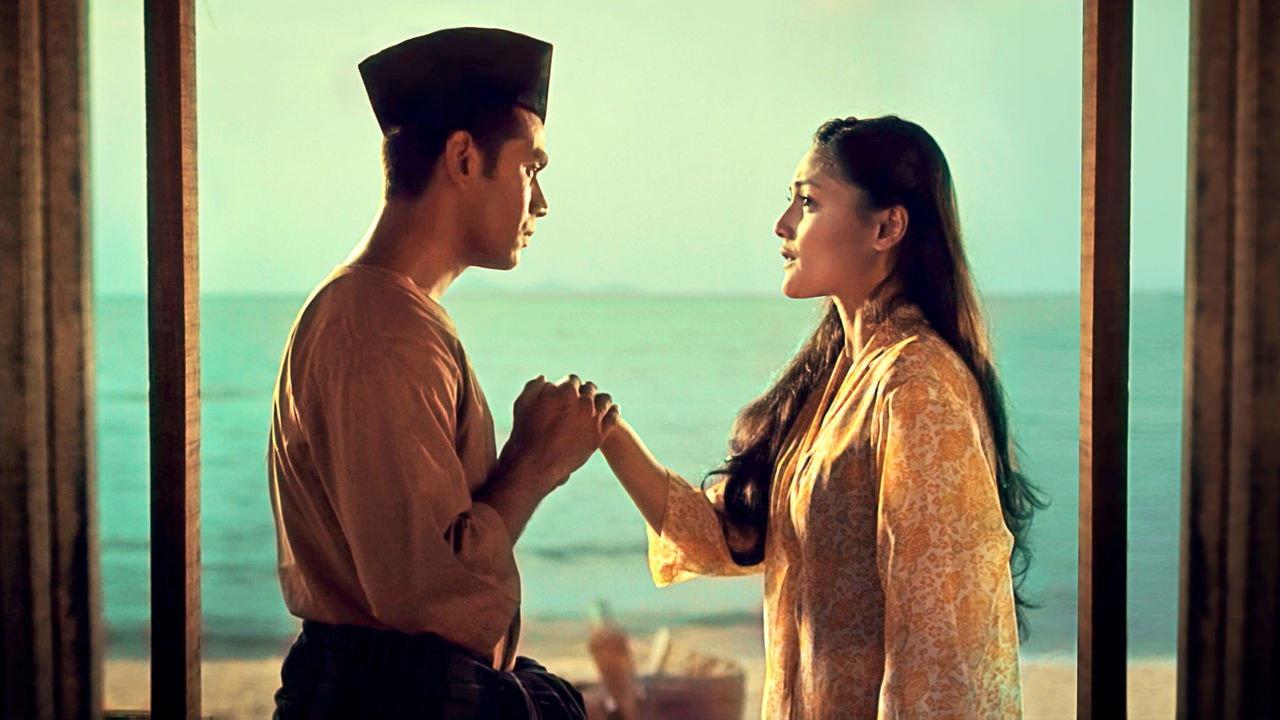 Pulang 2018 movie scene