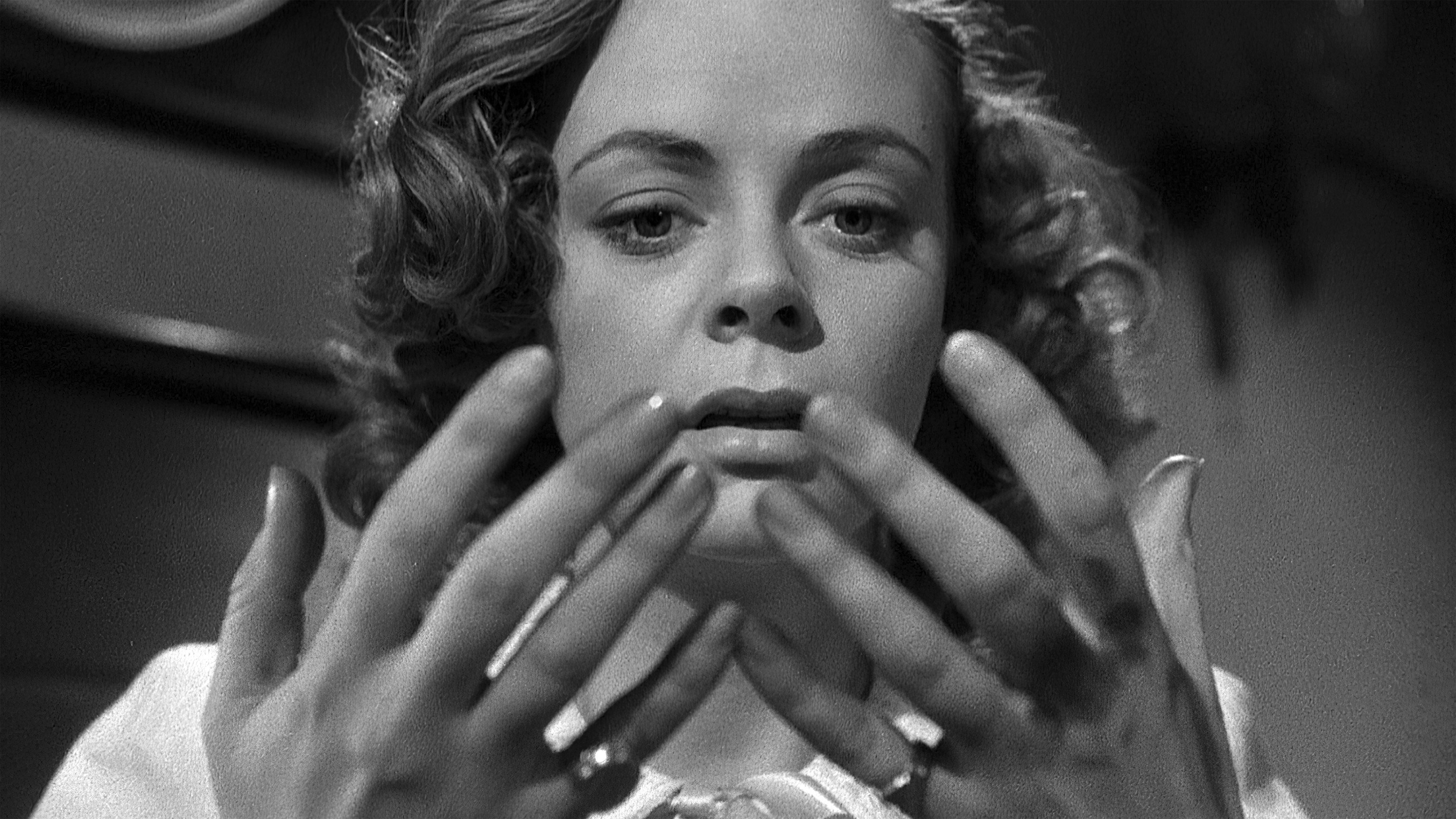 She-Wolf of London 1946 movie scene