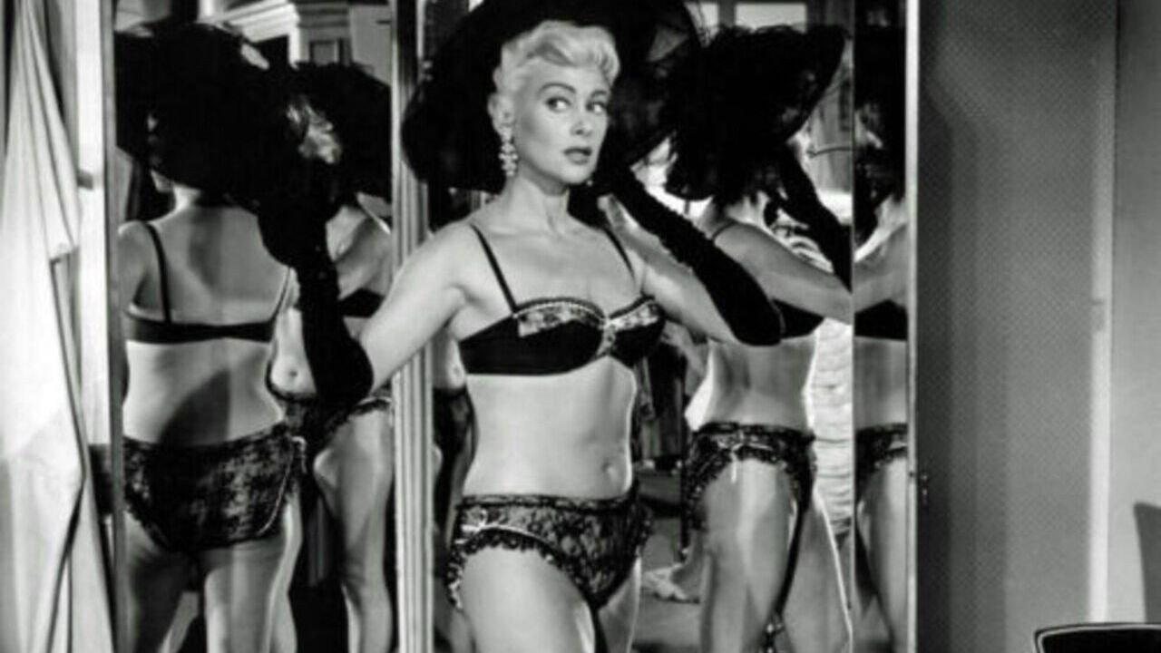 Atomic Agent 1959 movie scene