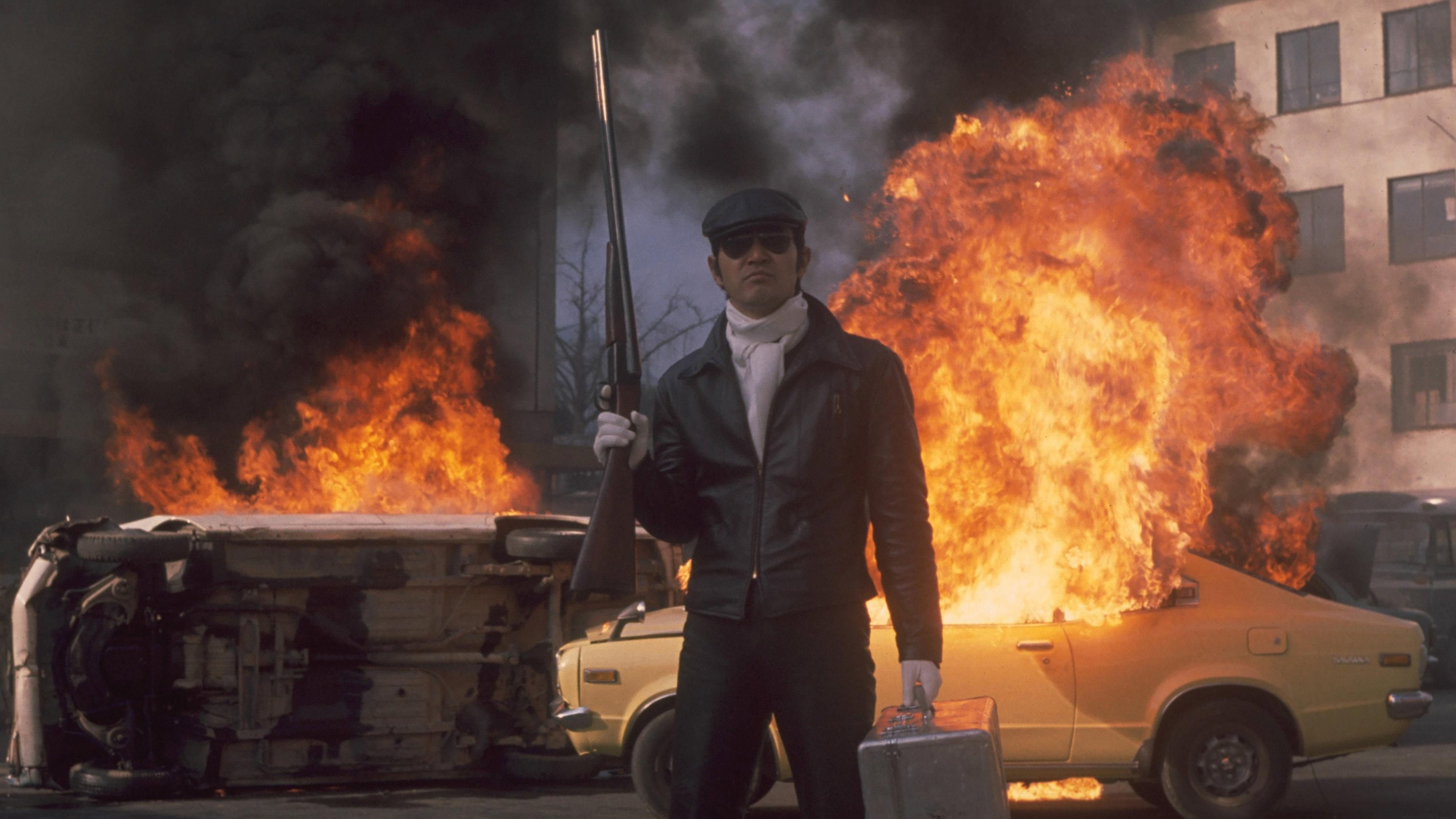 Violent Panic: The Big Crash 1976 movie scene