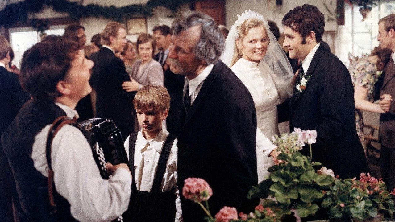 Akseli and Elina 1970 movie scene