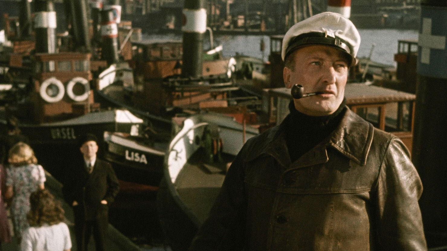 Port of Freedom 1944 movie scene