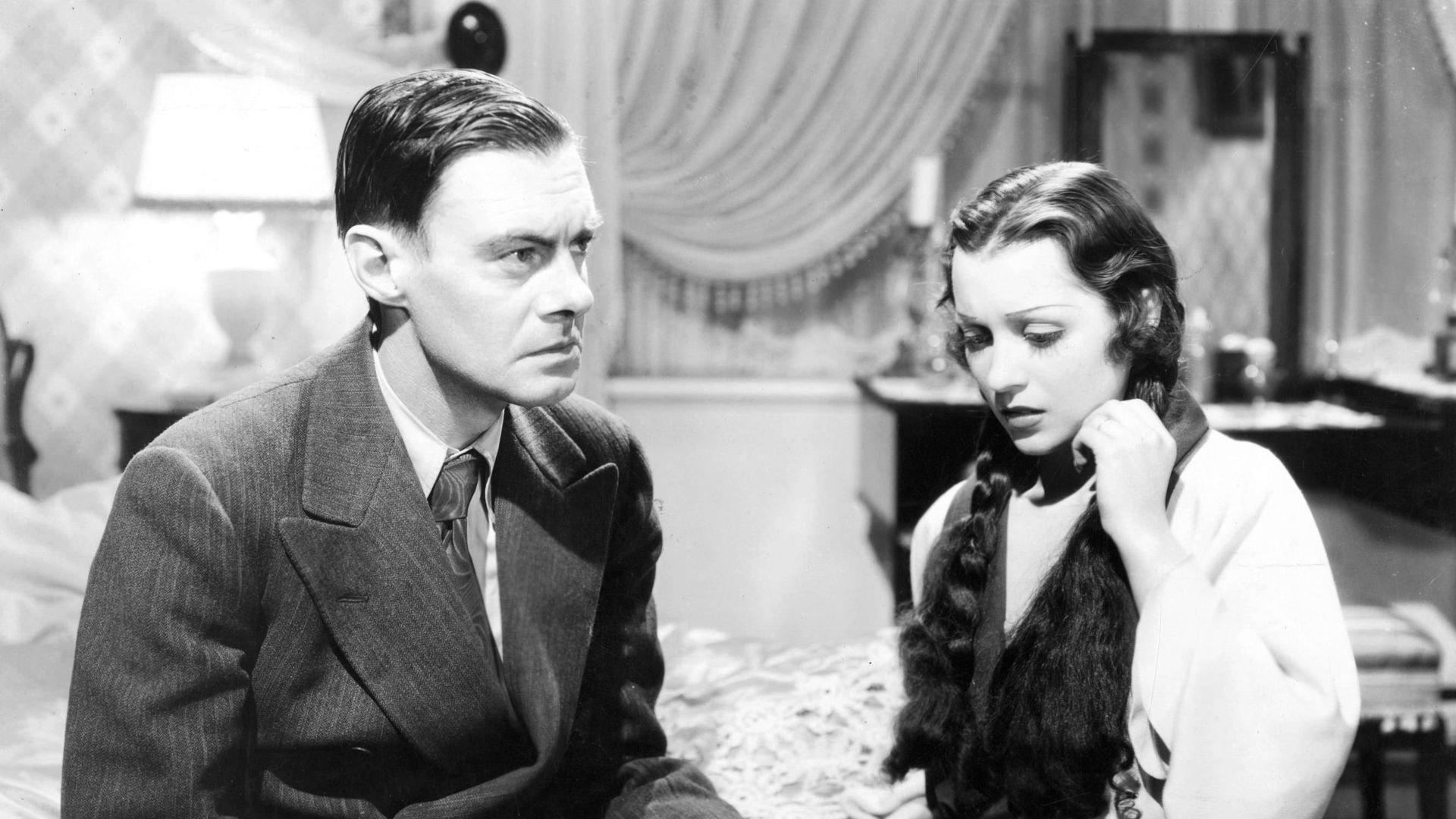 Mad Love 1935 movie scene